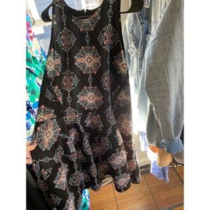 Cute black dress with pattern